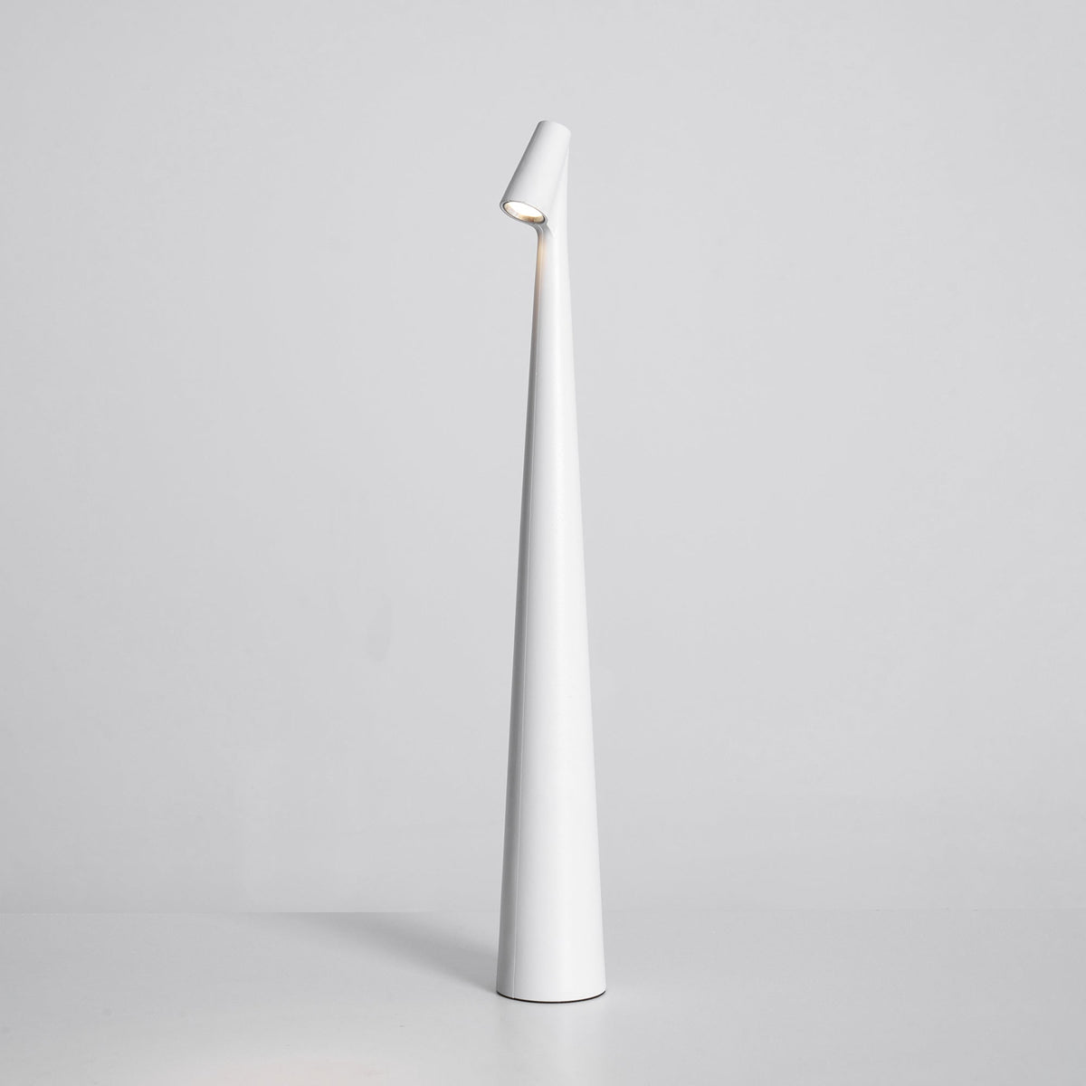 Aria | Cordless Rechargeable Table Lamp, Slim LED Battery Desk Lamp for Bedside, Dining and Patio