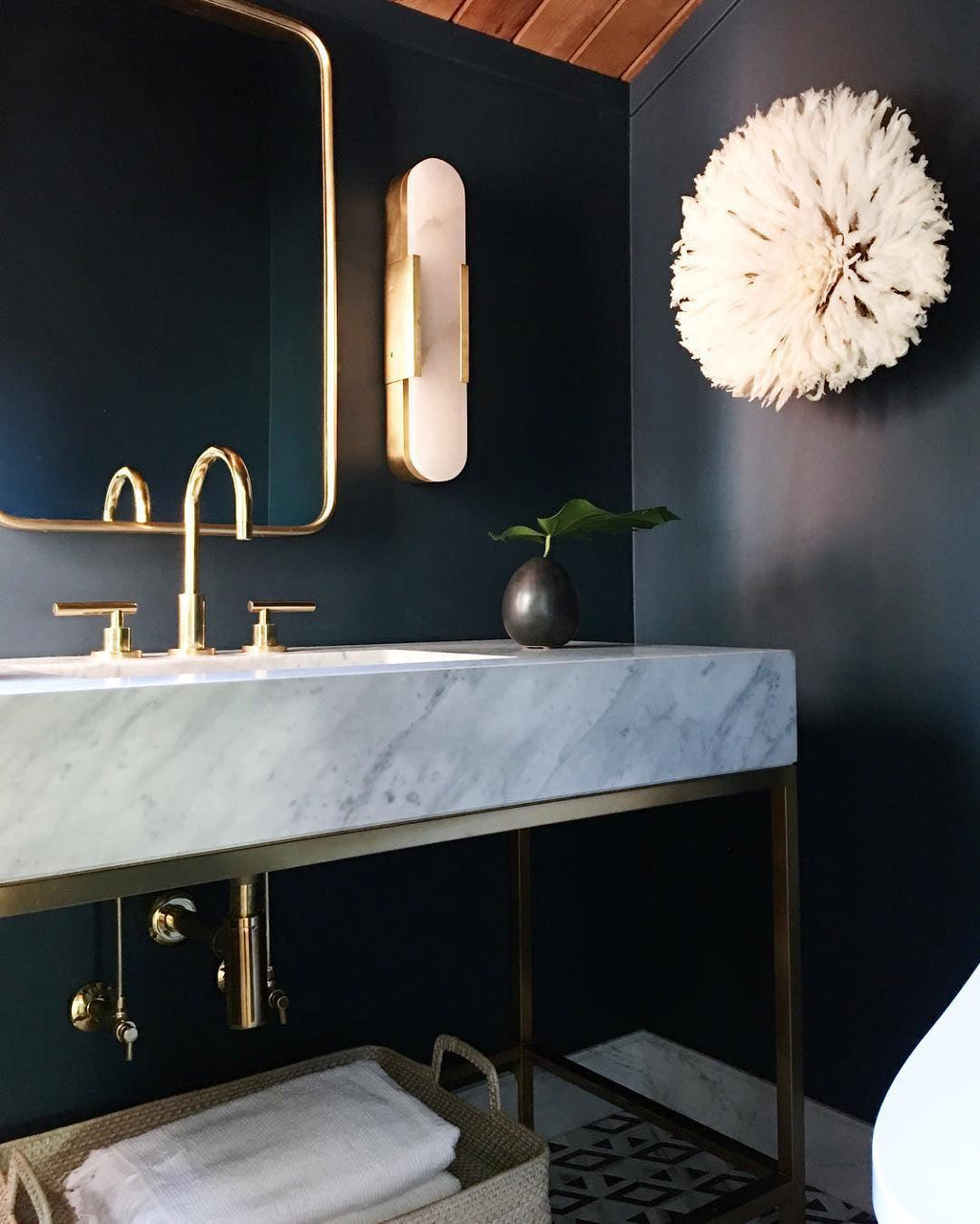 Oblong | Alabaster Wall Sconce, Natural Stone Wall Lamp, Luxury Wall Light for Bedroom and Hallway