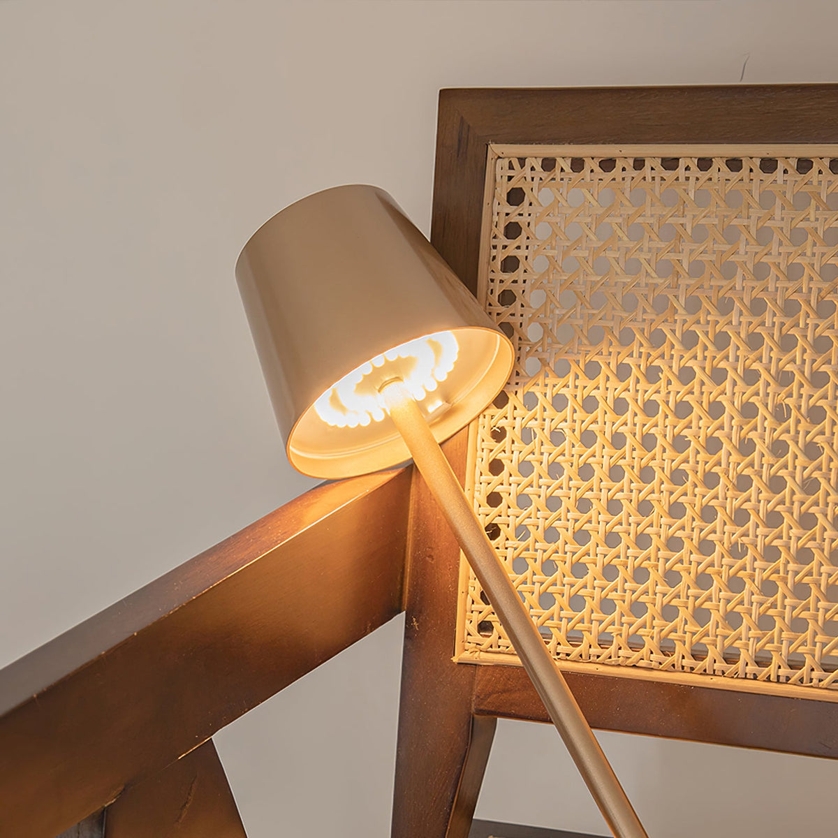 Doku | Cordless Rechargeable Table Lamp, Dimmable Battery LED Lamp for Dining Table and Patio