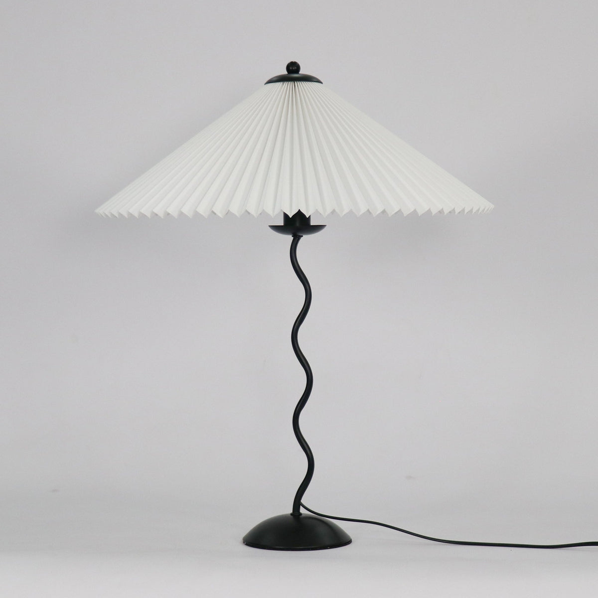 Twirl | Wavy Table Lamp, Pleated Shade Bedside Lamp, Modern Retro Squiggle Lamp for Living Room