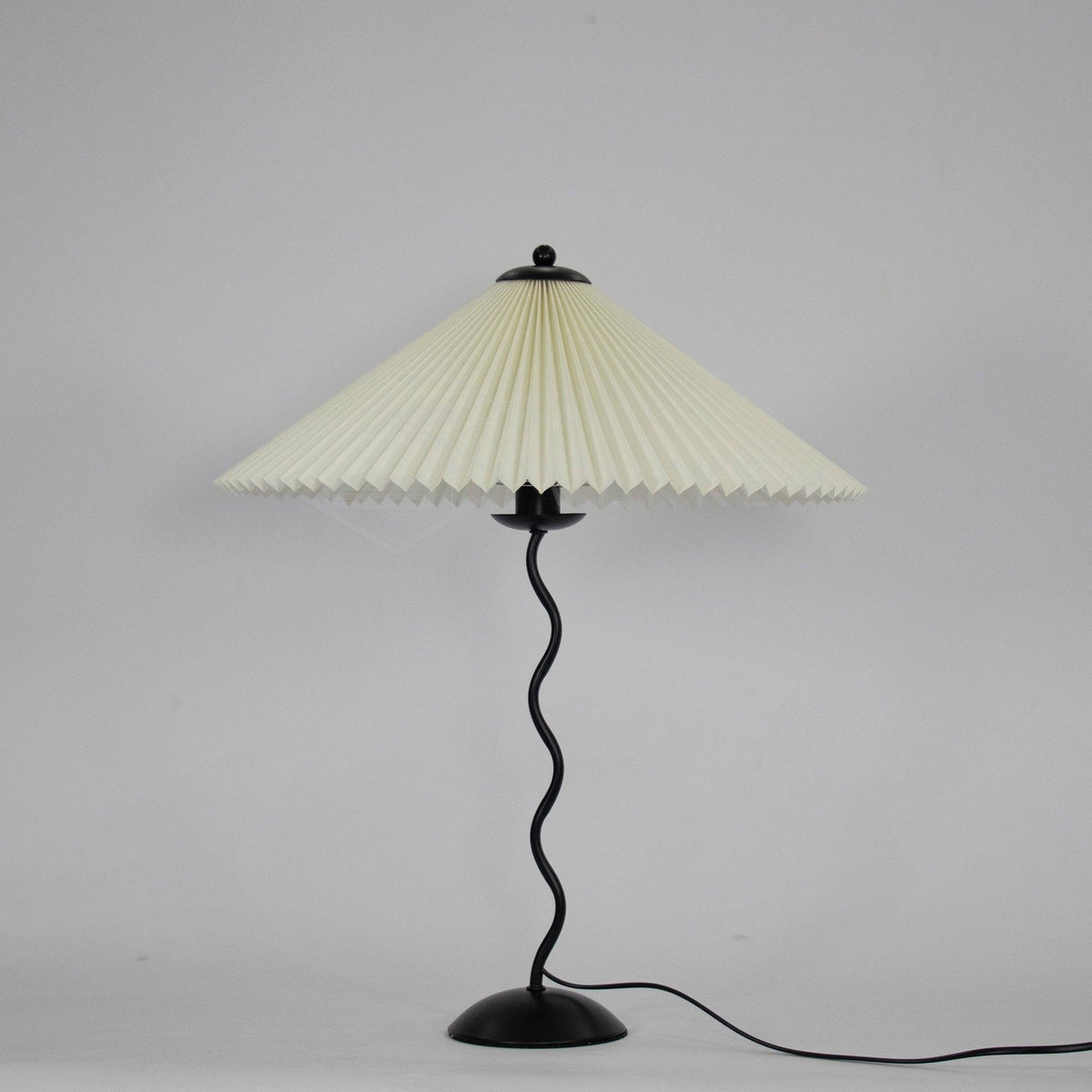 Twirl | Wavy Table Lamp, Pleated Shade Bedside Lamp, Modern Retro Squiggle Lamp for Living Room